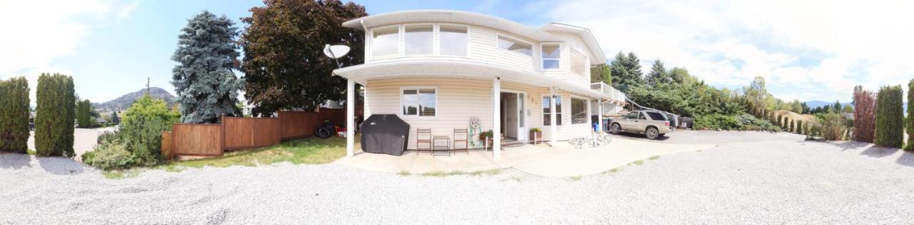 Rodee Homestay West Kelowna Exteriör bild